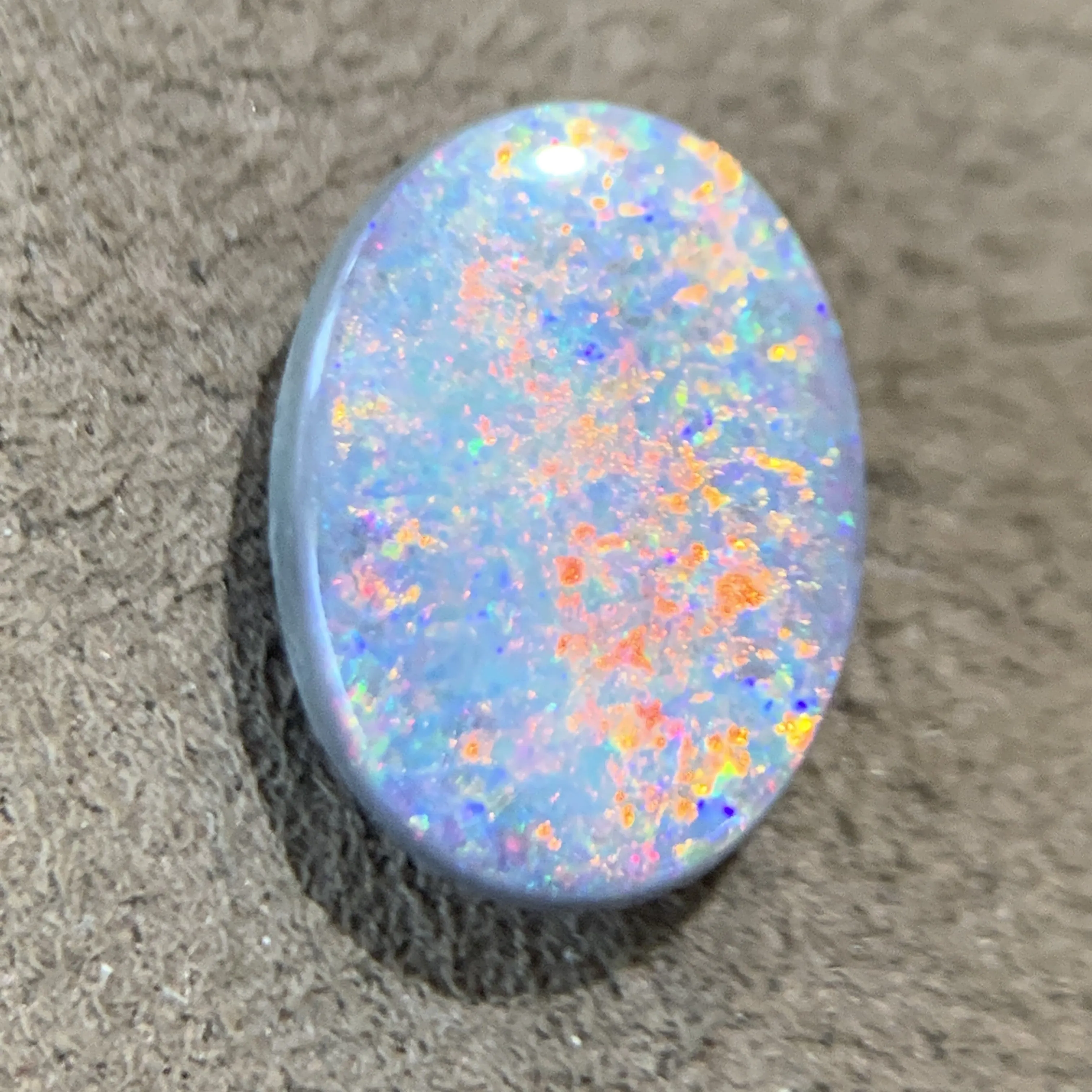 Black Opal oval 1.73ct