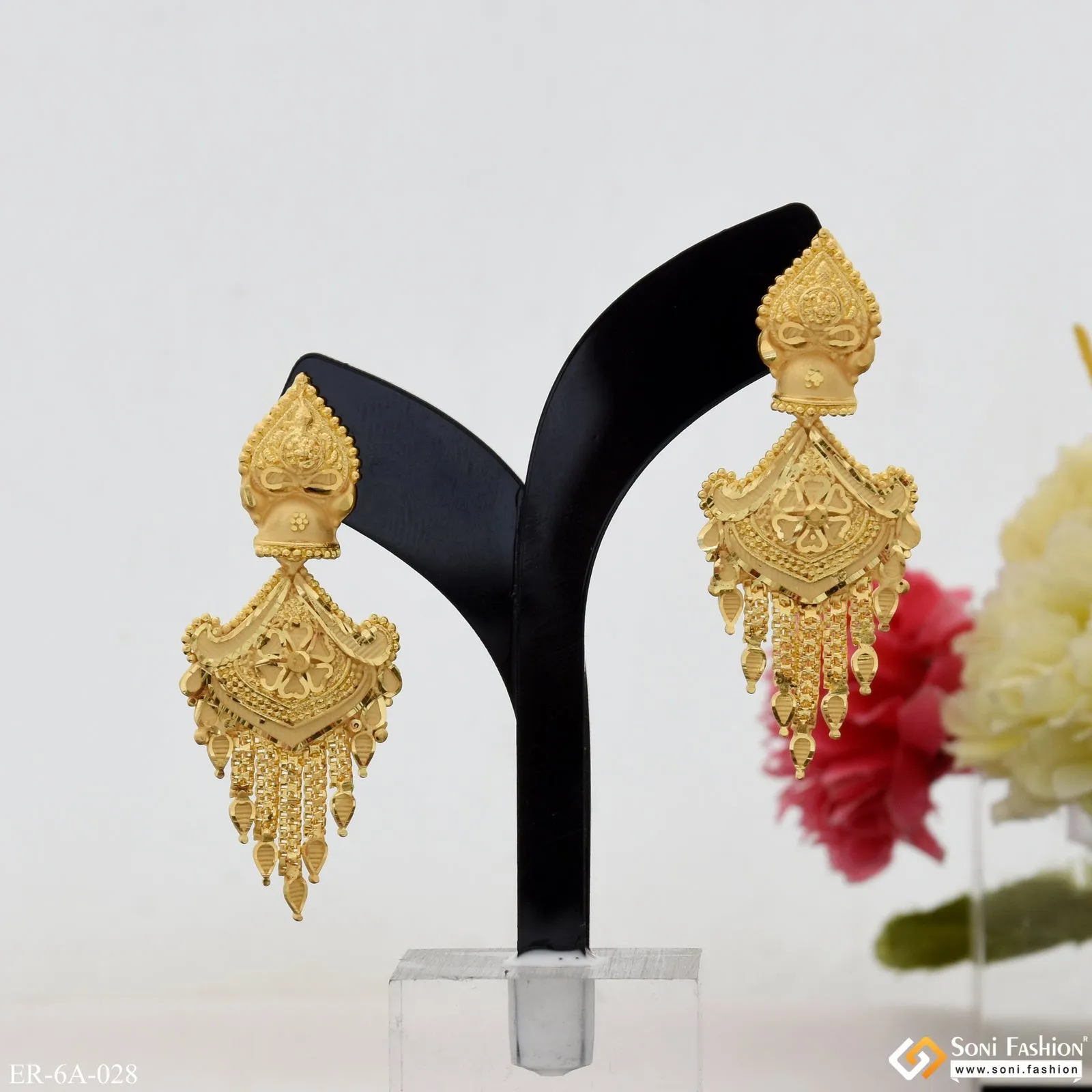 Decorative Design Fashion-Forward Gold Plated Earrings for Ladies - Style A028
