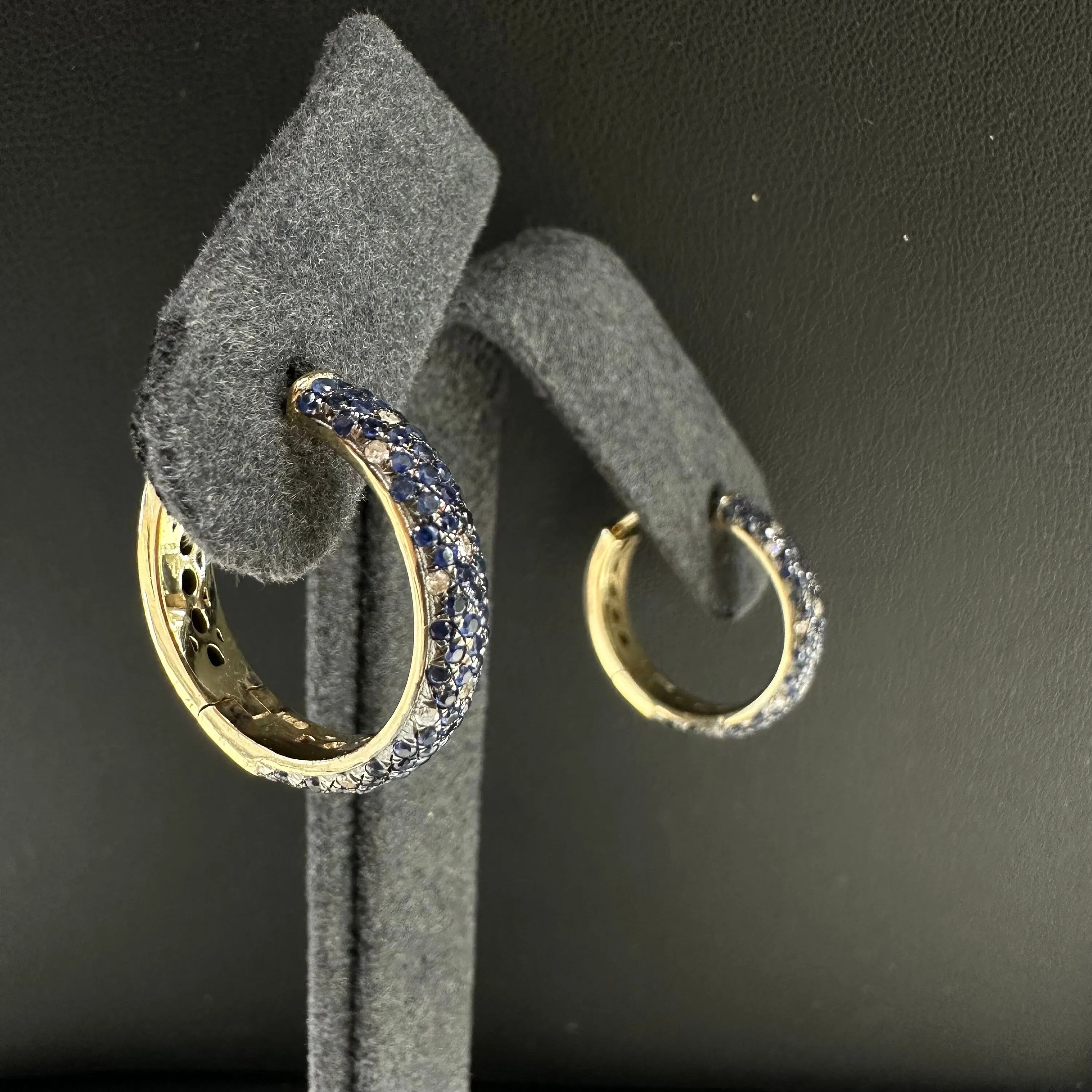 Diamond Blue Sapphire Hoop Earring 20mm