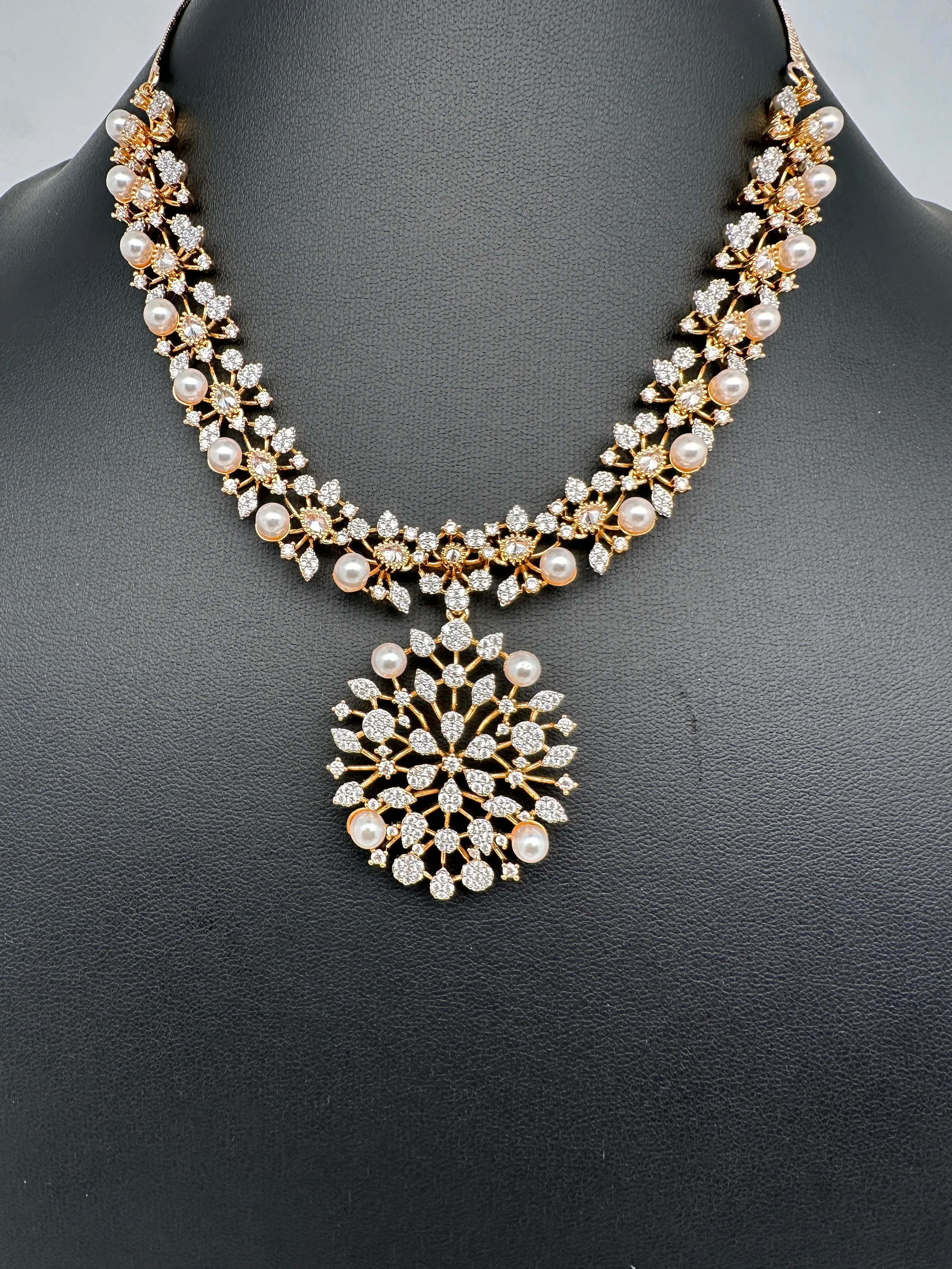 Gold Pearl Necklace