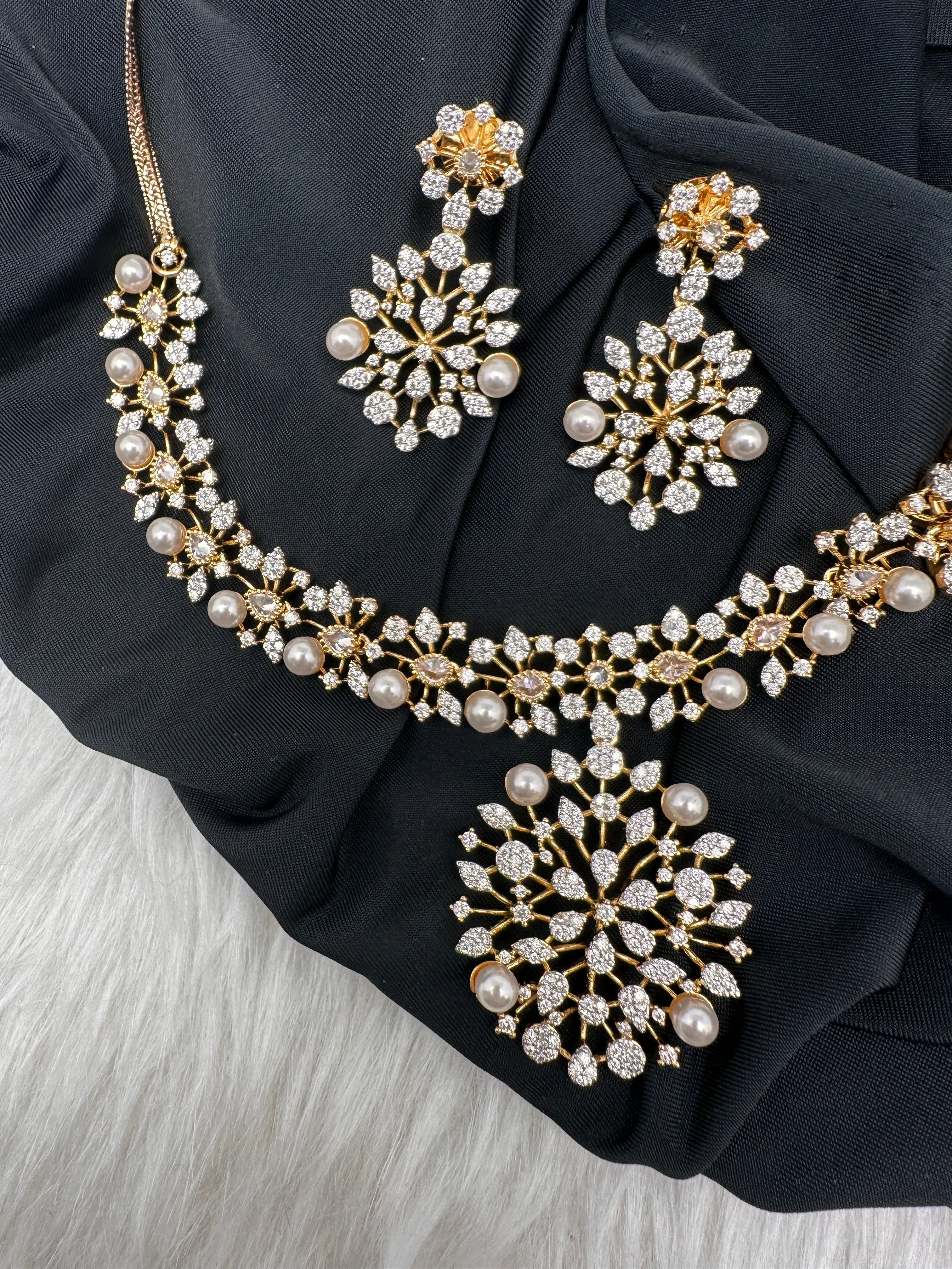 Gold Pearl Necklace