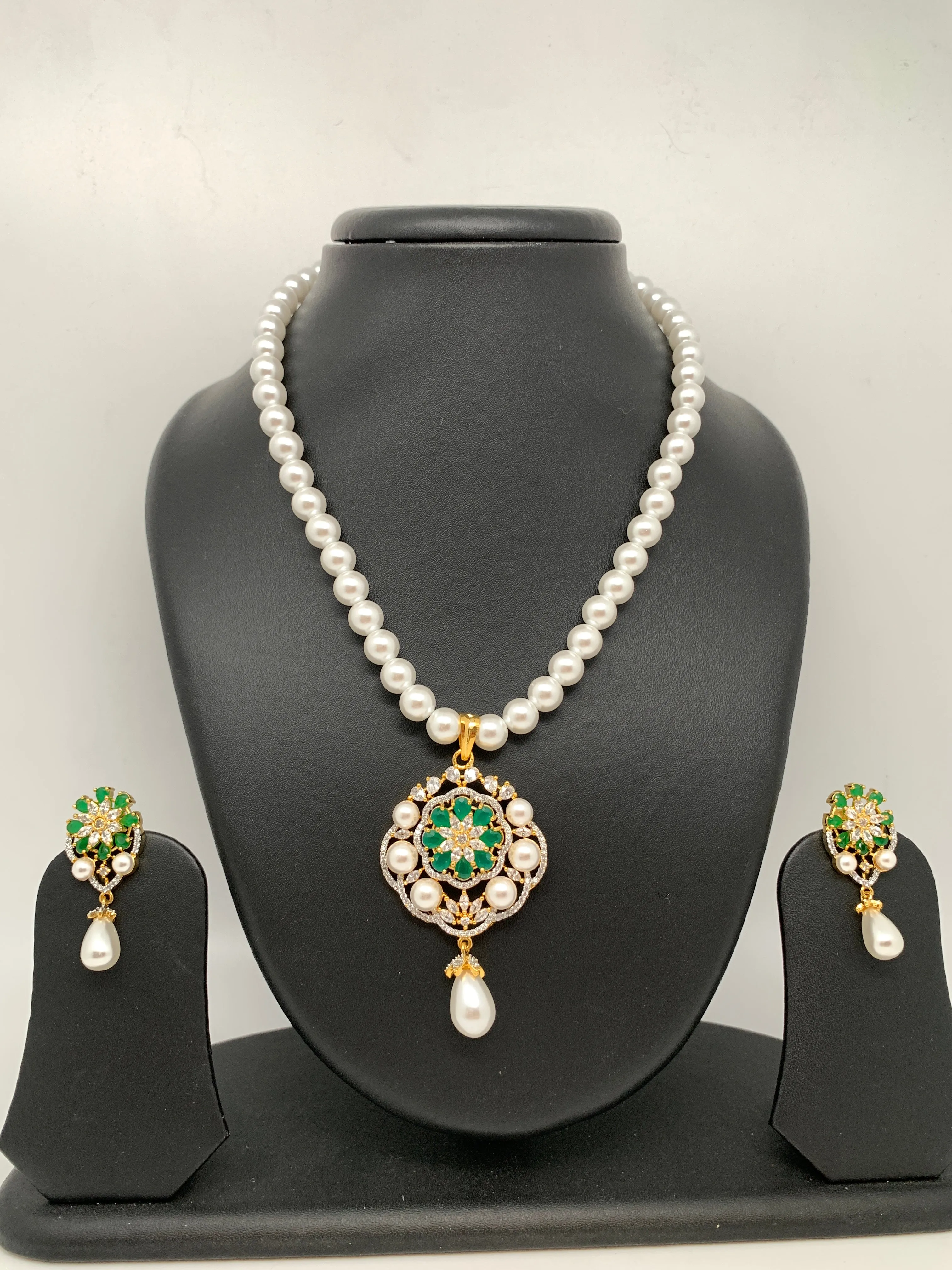 Green Stone AD Floral Pendent with Shell Pearl Necklace