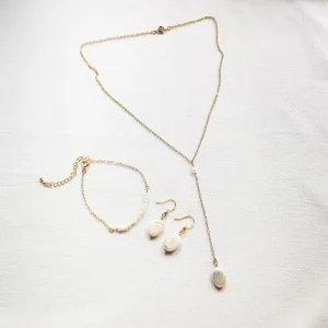 Oval pearl y necklace, baroque pearl lariat necklace