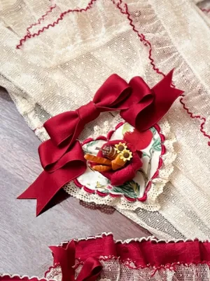 Red Bowknot Bread Basket Heart-shaped Brooch