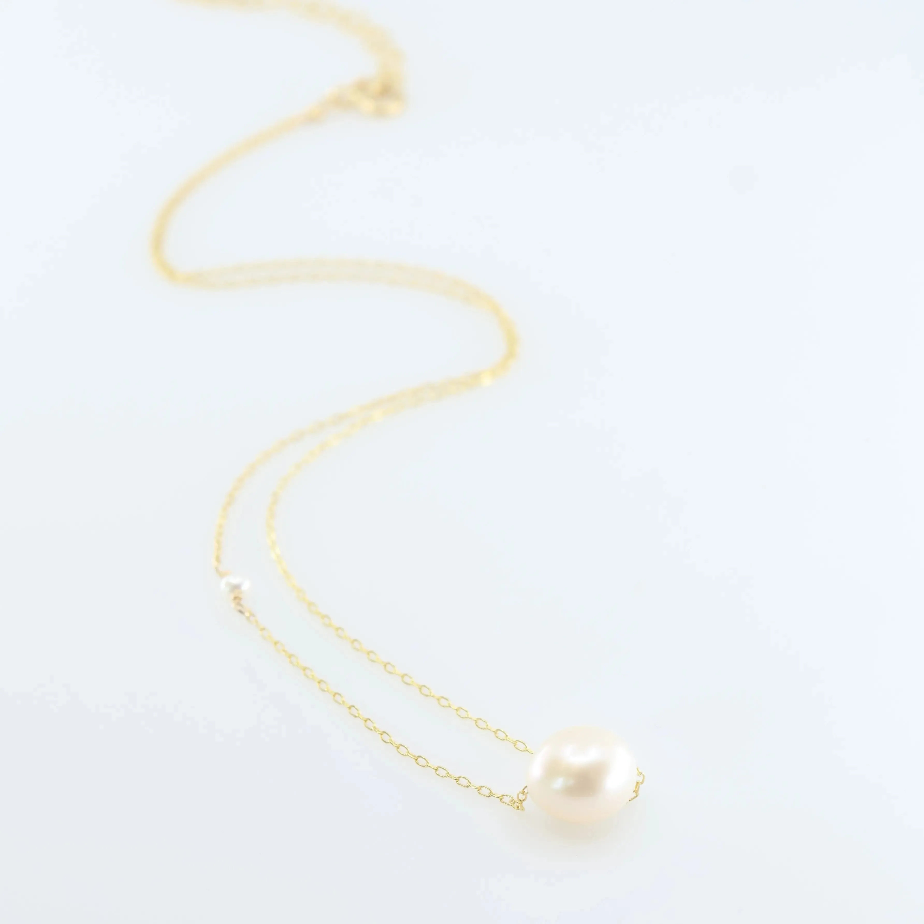 Solo Rice Pearl Necklace
