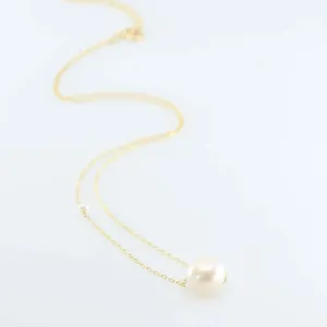 Solo Rice Pearl Necklace