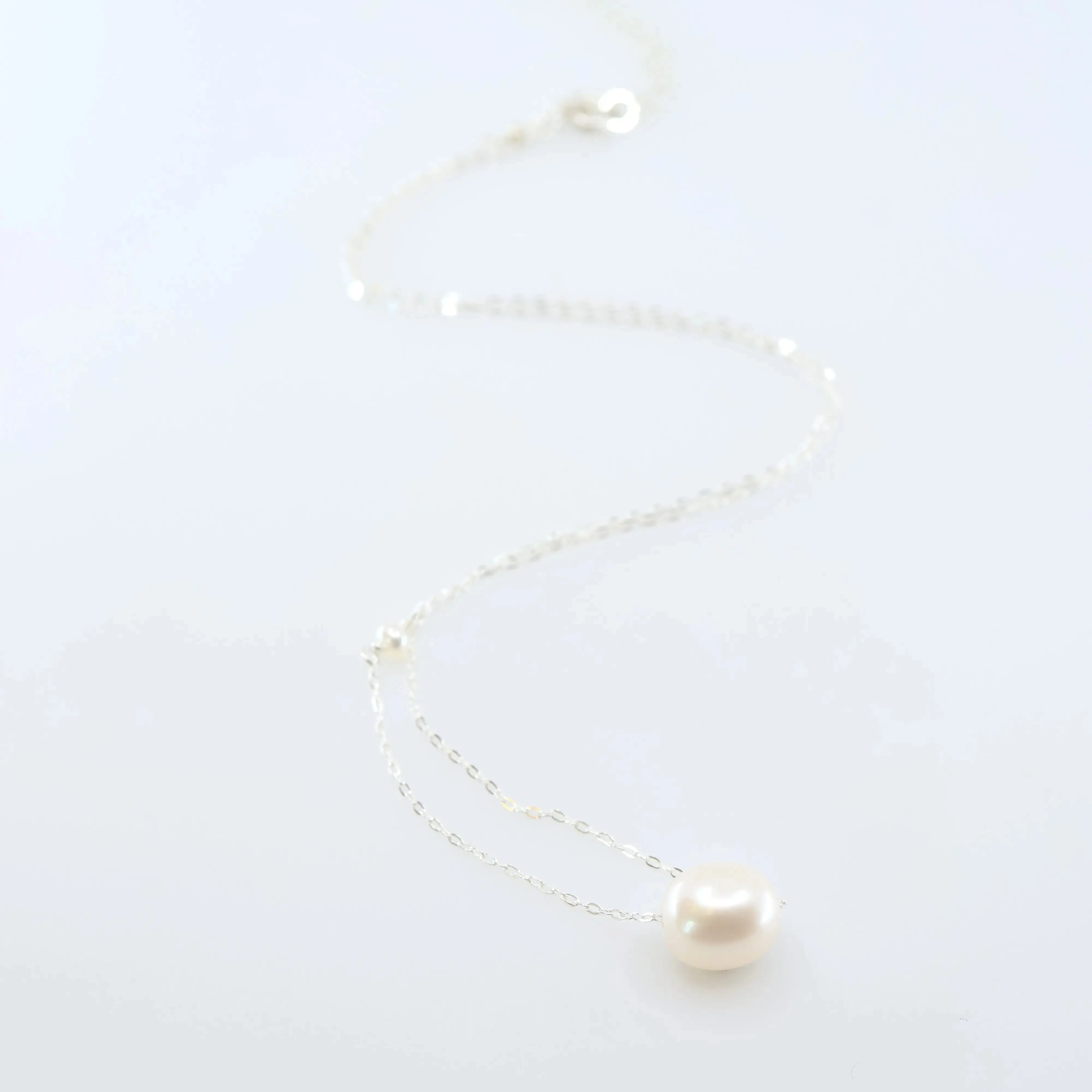 Solo Rice Pearl Necklace