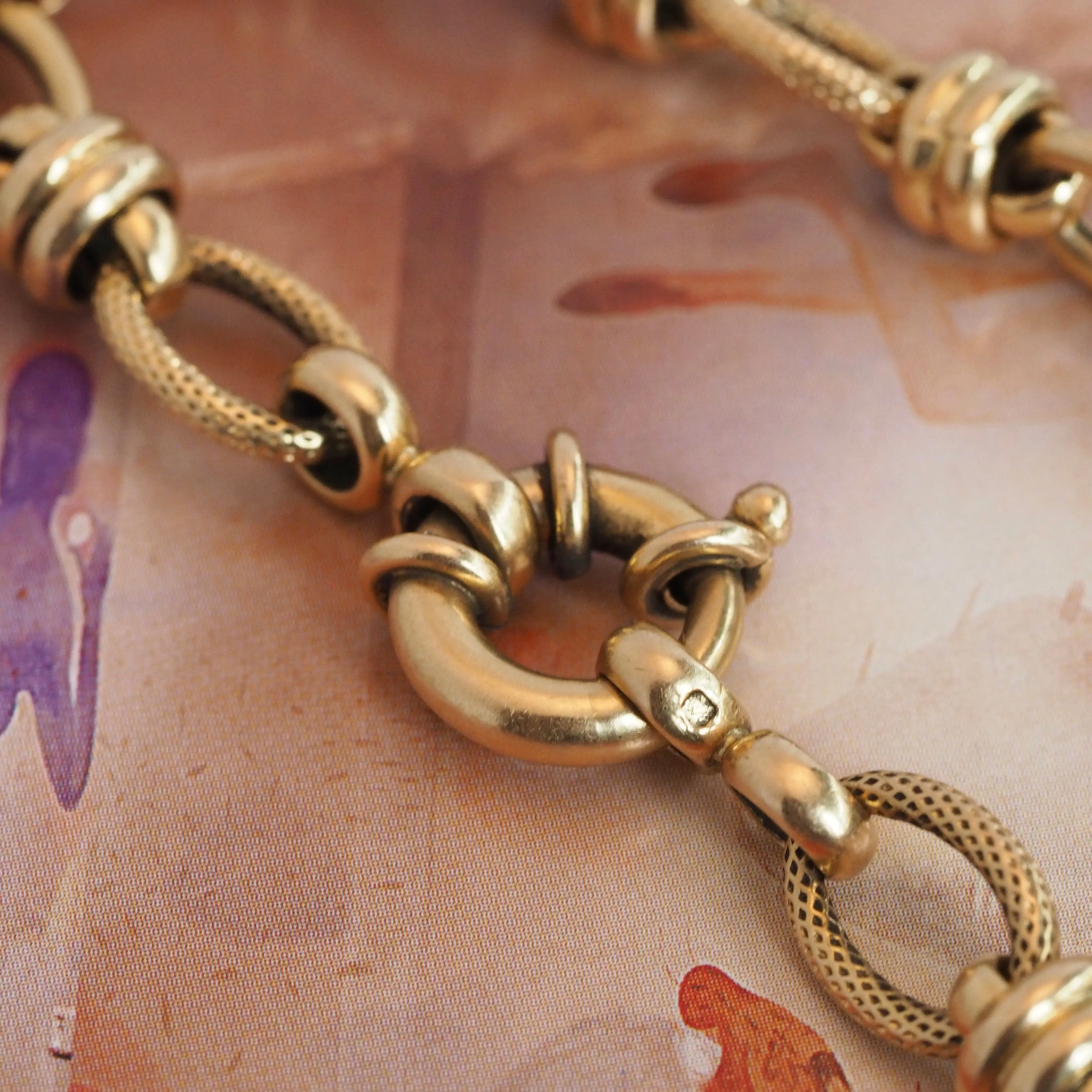 Vintage Portuguese 19k Gold Textured Oval Ornate Link Bracelet